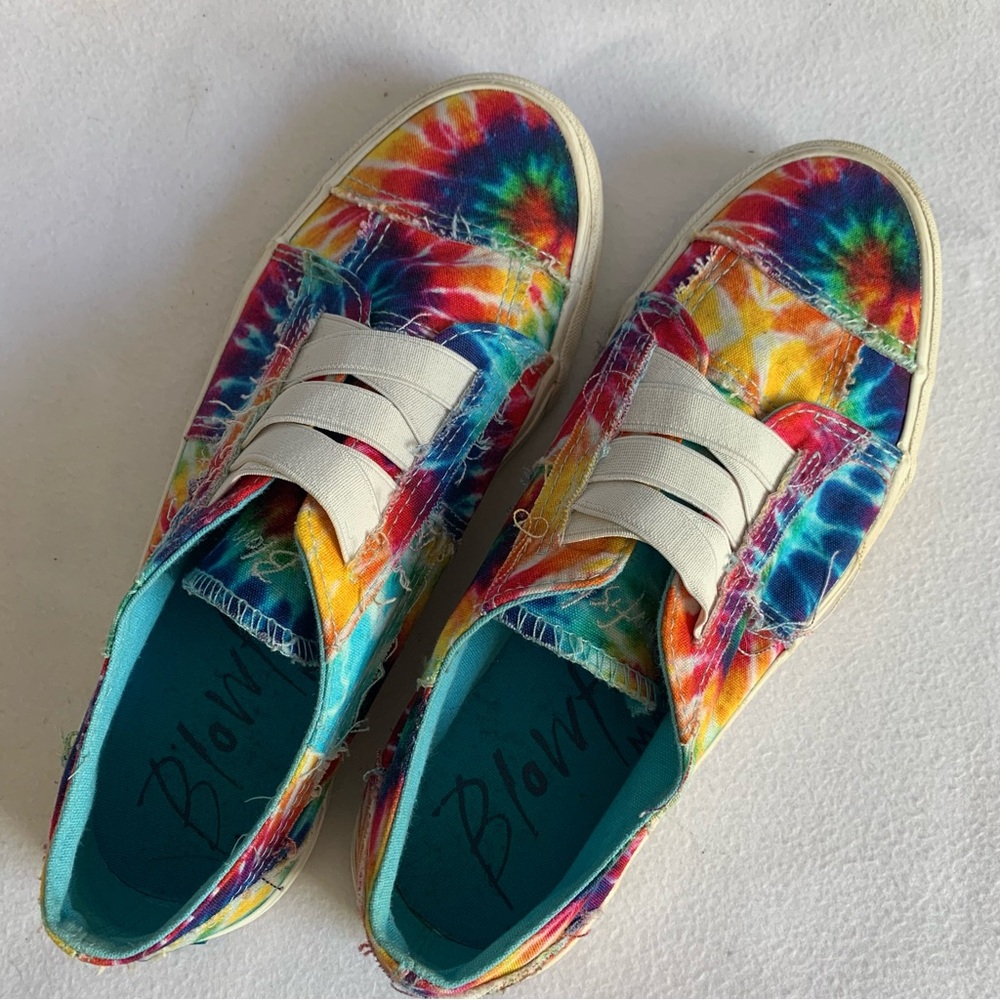 Blowfish 7.5 Tie-Dye Sneakers